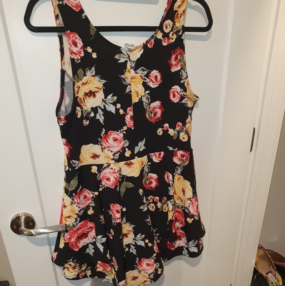 Romper - Picture 3 of 6